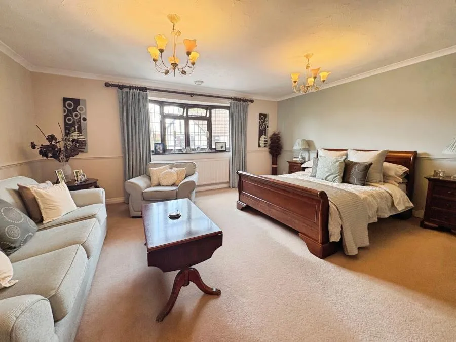 Catesby Gardens, Yateley, GU46, photo 10