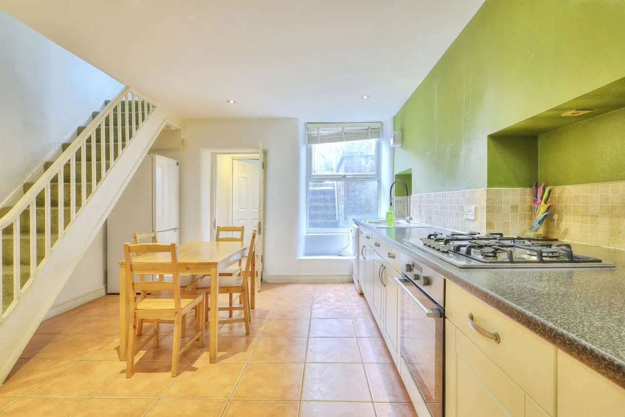 Lower Thrift Street, NORTHAMPTON, photo 5
