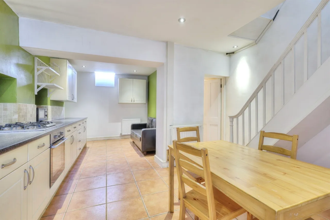 Lower Thrift Street, NORTHAMPTON, photo 6
