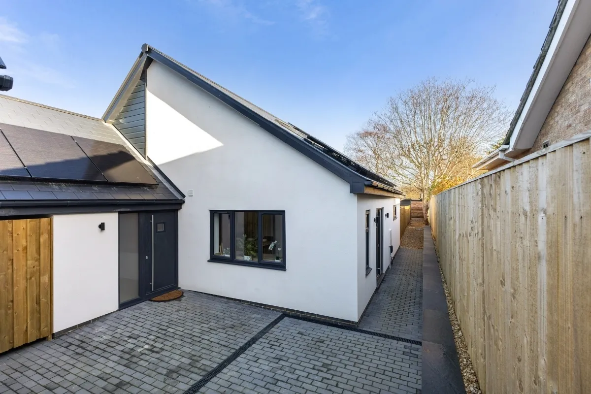 2 bed house to rent — Upper Road Kennington OX1