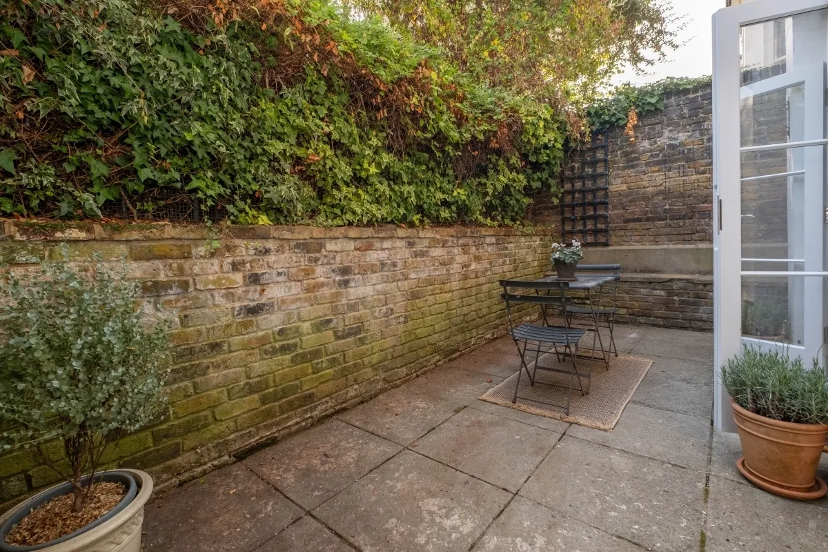 Maple Road, London, KT6, photo 6