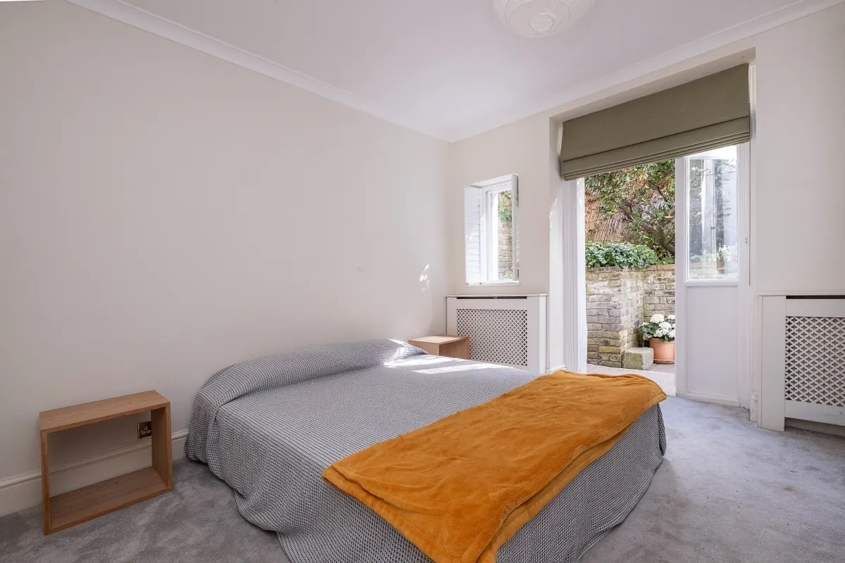 Maple Road, London, KT6, photo 3