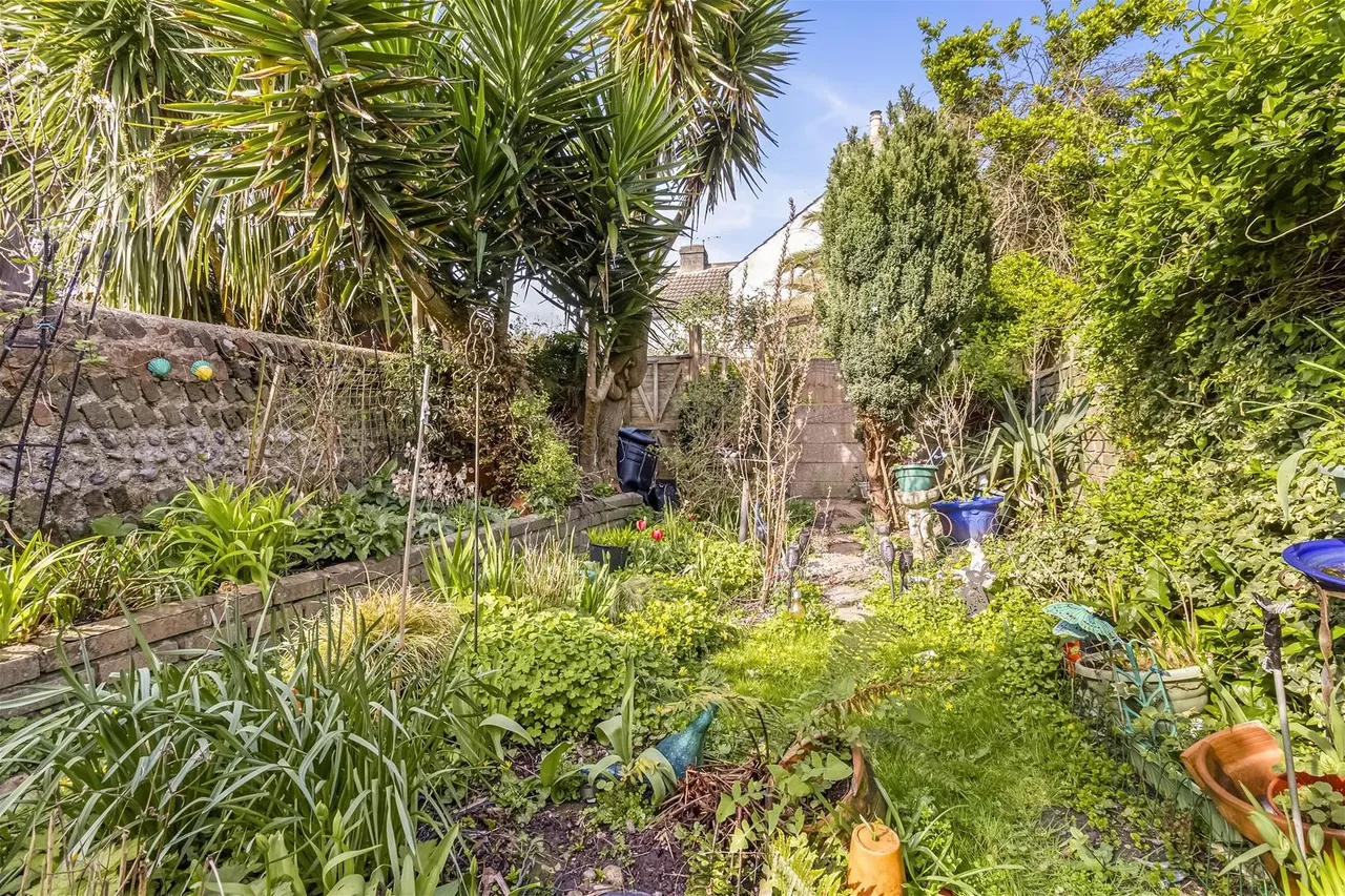 St. Matthews Road, Worthing, photo 8