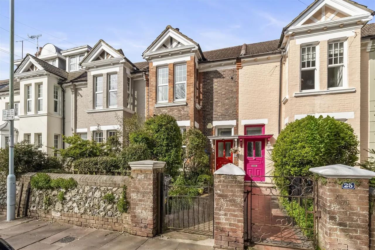 3 bed house for sale — St. Matthews Road, Worthing