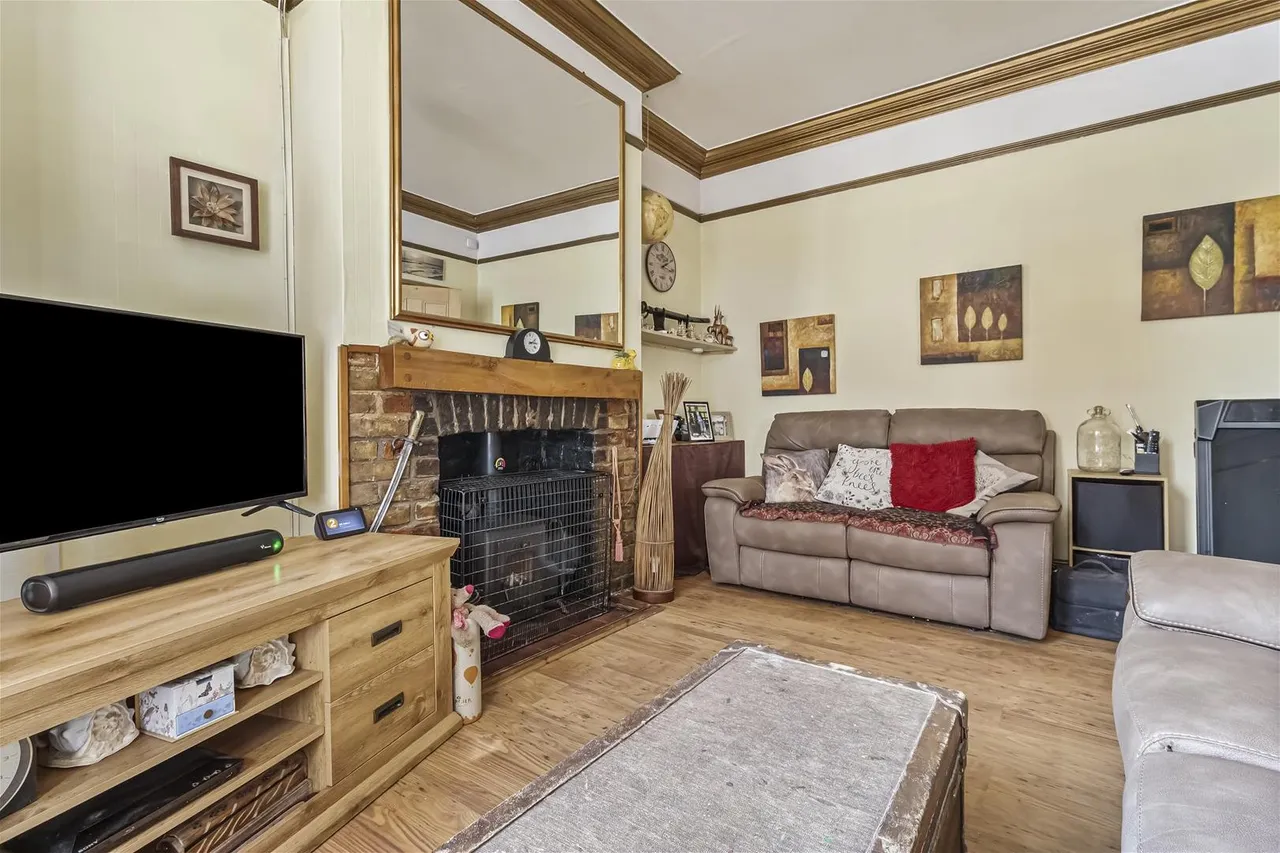 St. Matthews Road, Worthing, photo 3