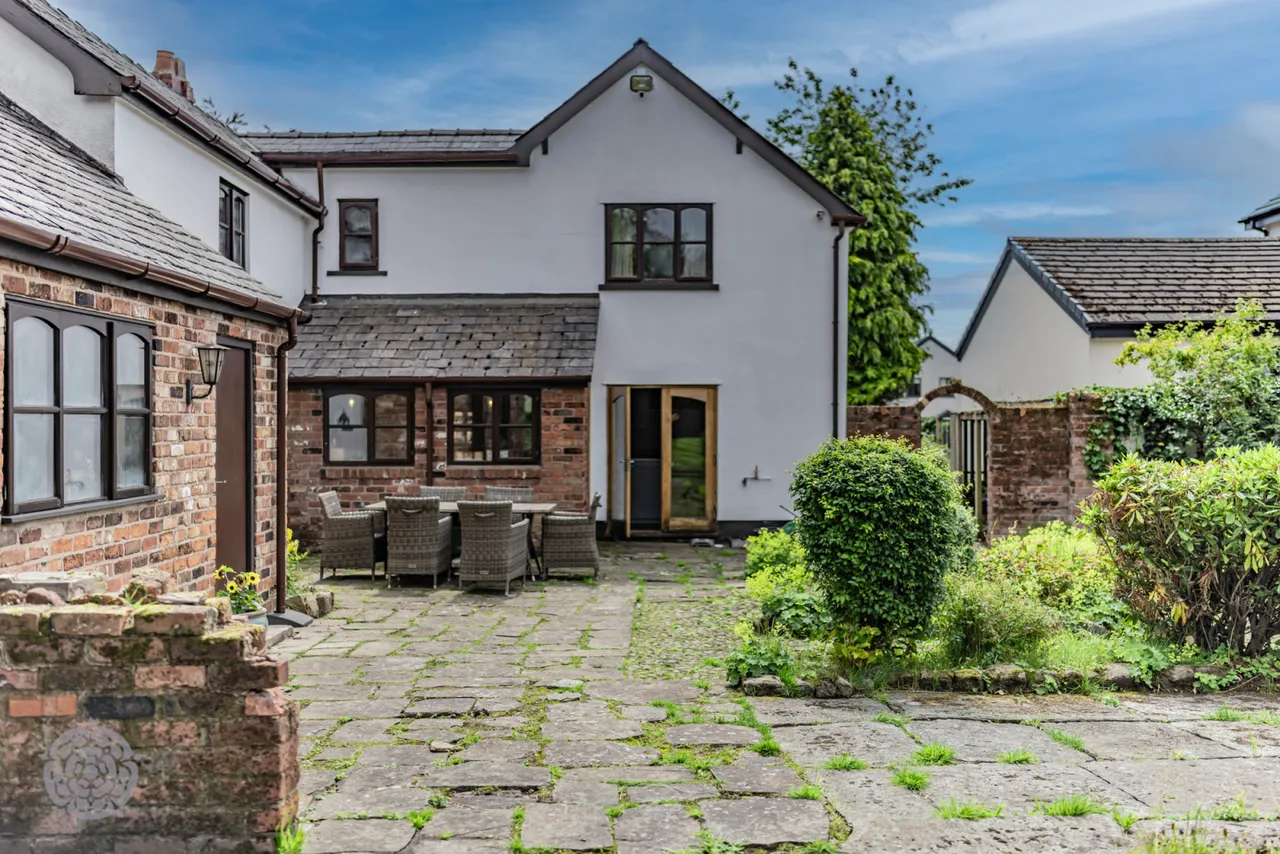 Oak Tree Farm, 11 Lord Street, Croft, Warrington, WA3 7DB, photo 37