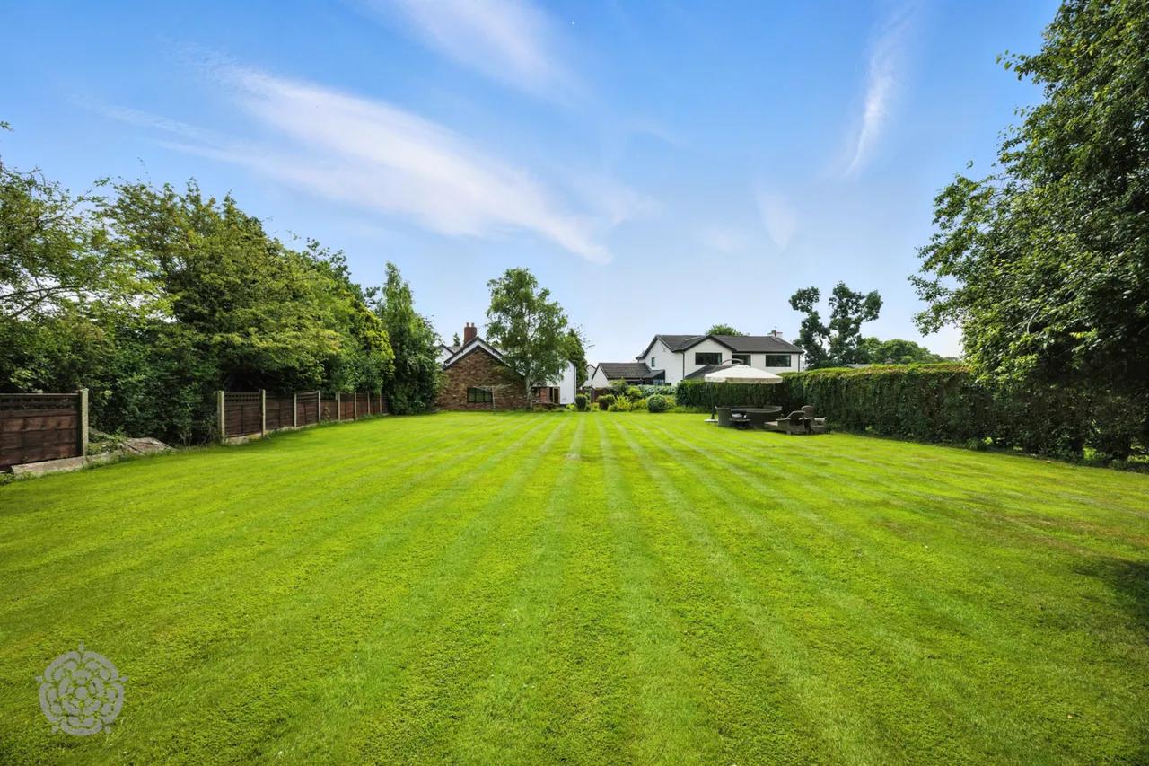 Oak Tree Farm, 11 Lord Street, Croft, Warrington, WA3 7DB, photo 29