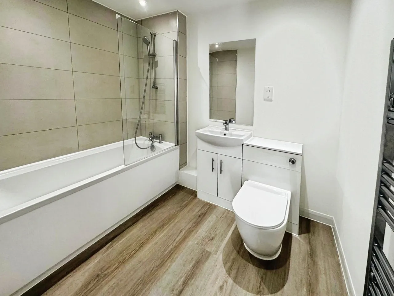 Farnborough Road, Farnborough, GU14, photo 4