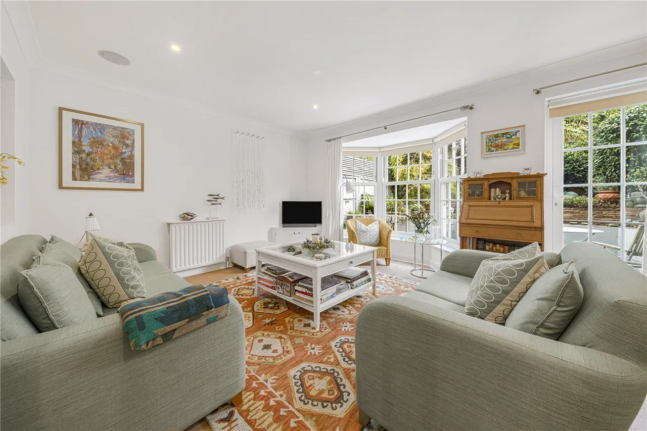 Spring Grove, Hampton, TW12, photo 6