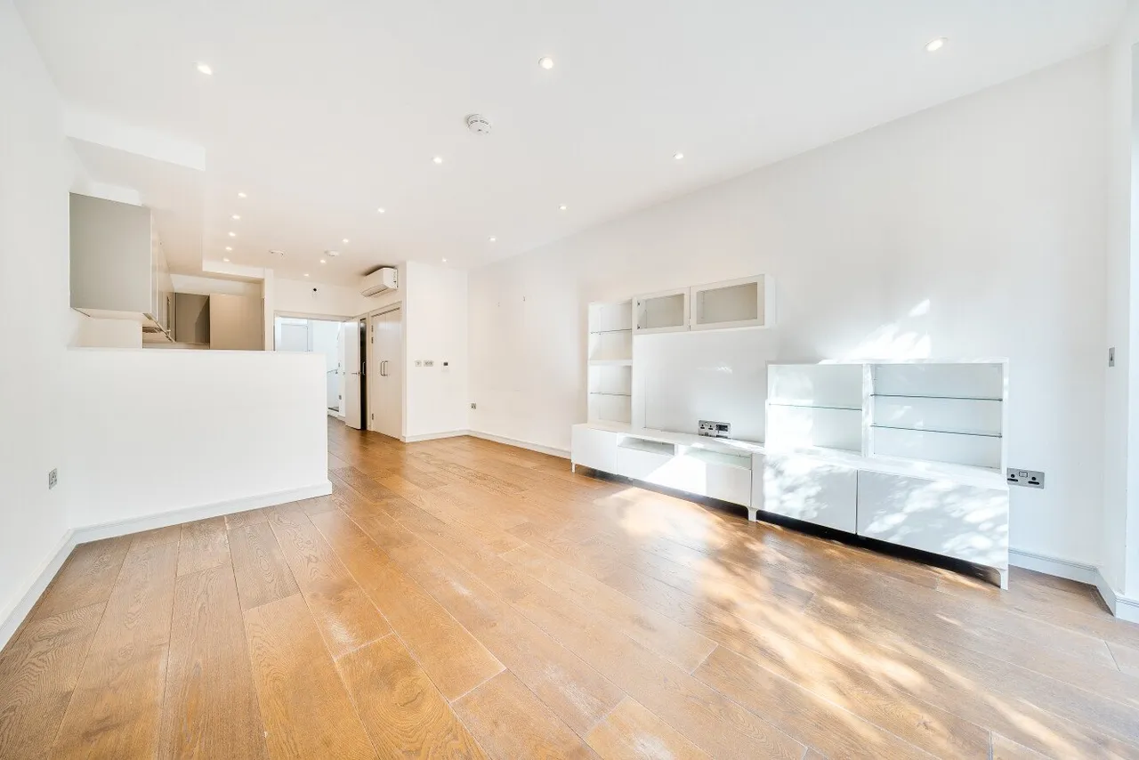 Hawthorne Crescent, Greenwich, SE10, photo 16