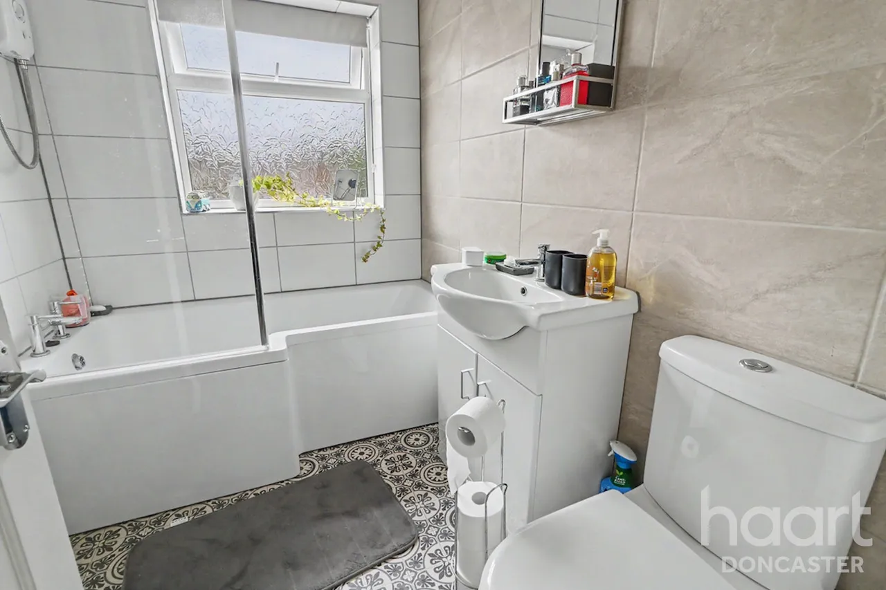 Dundas Road, Wheatley, DN2, photo 14