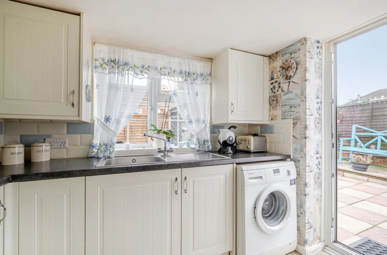 Flansham Lane, Felpham, PO22, photo 8