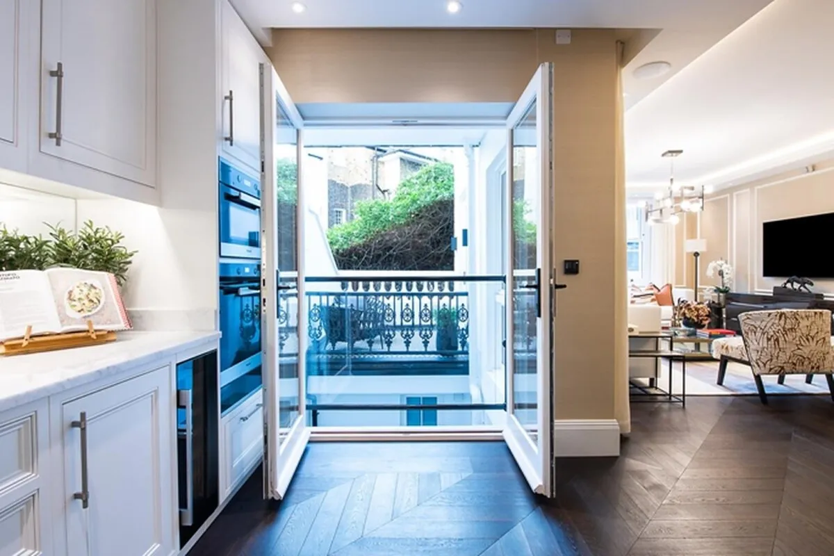 Prince Of Wales Terrace, London, W8, photo 4