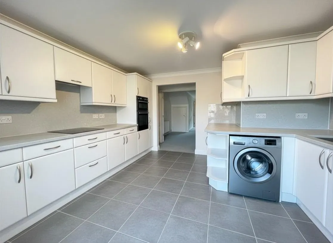 Hayes Lane, Horsham, West Sussex RH13 0SQ, photo 4