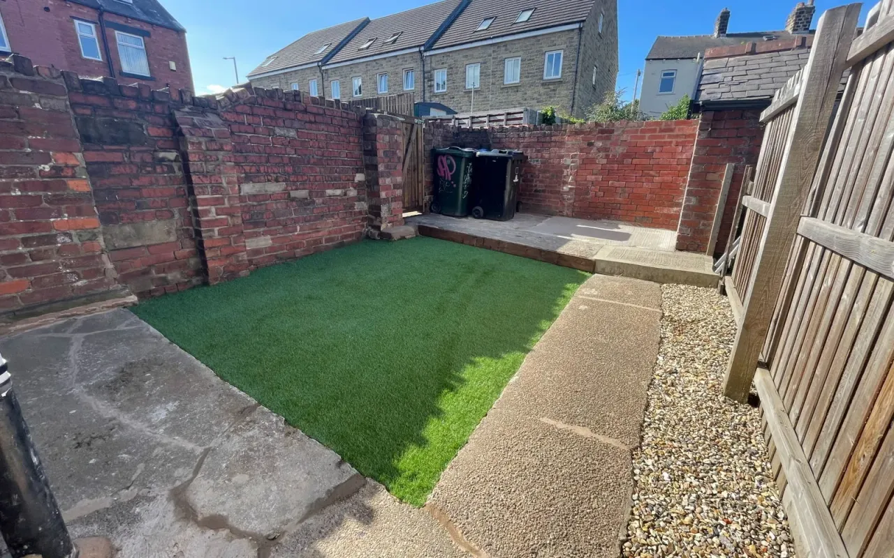 St Edwards Avenue Barnsley, photo 14