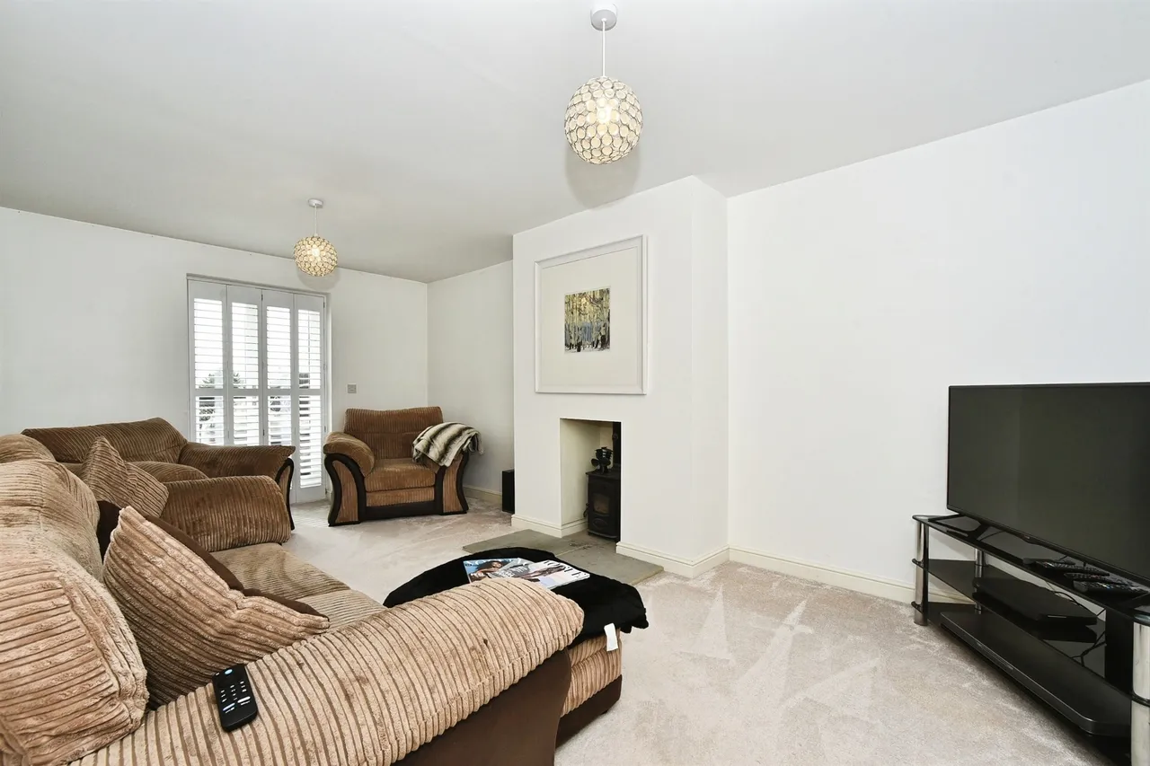 St. Marys Road, Market Lavington, SN10, photo 3