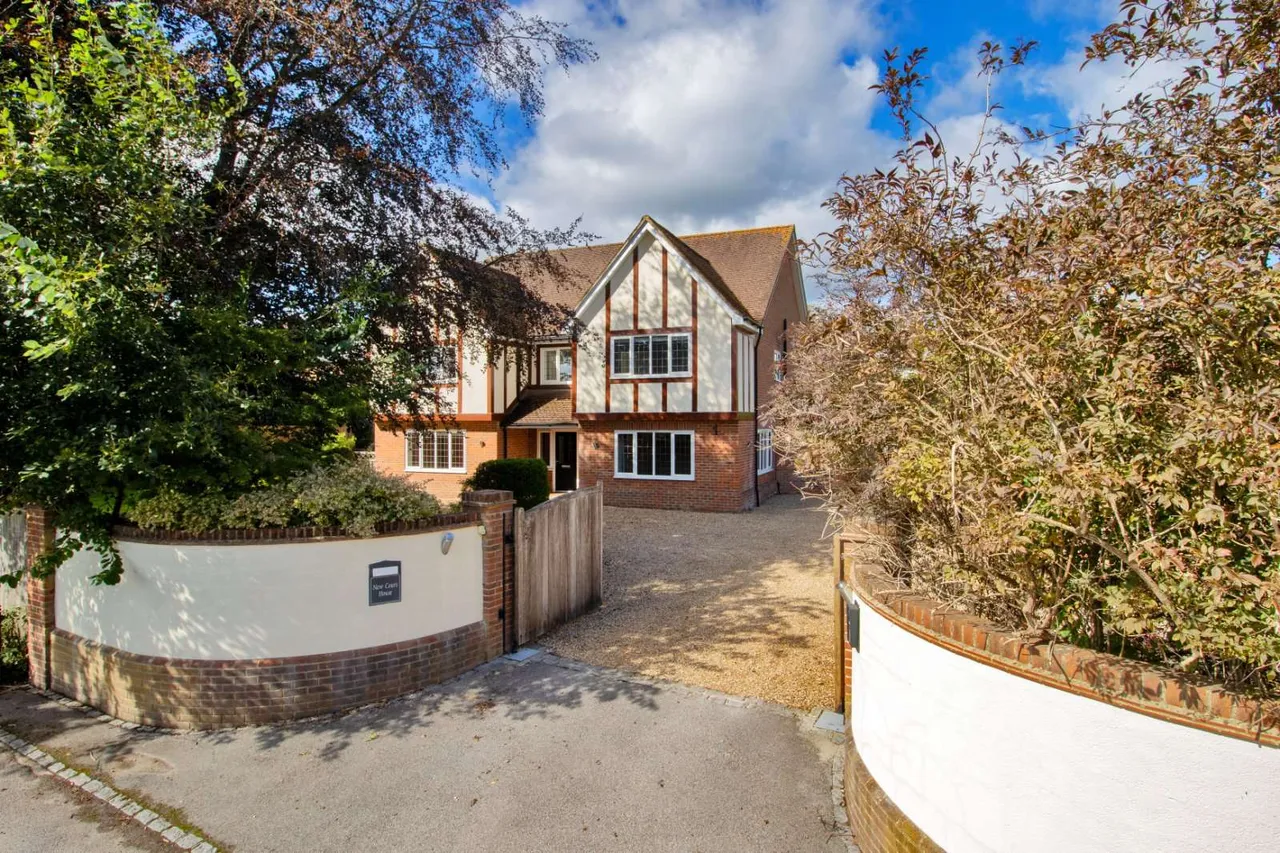 5 bed house for sale, Park Road, Heathfield, TN21