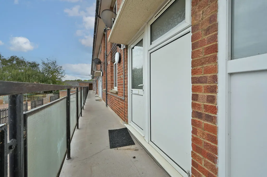 Littlemead, Hatfield AL10 0UQ, photo 5