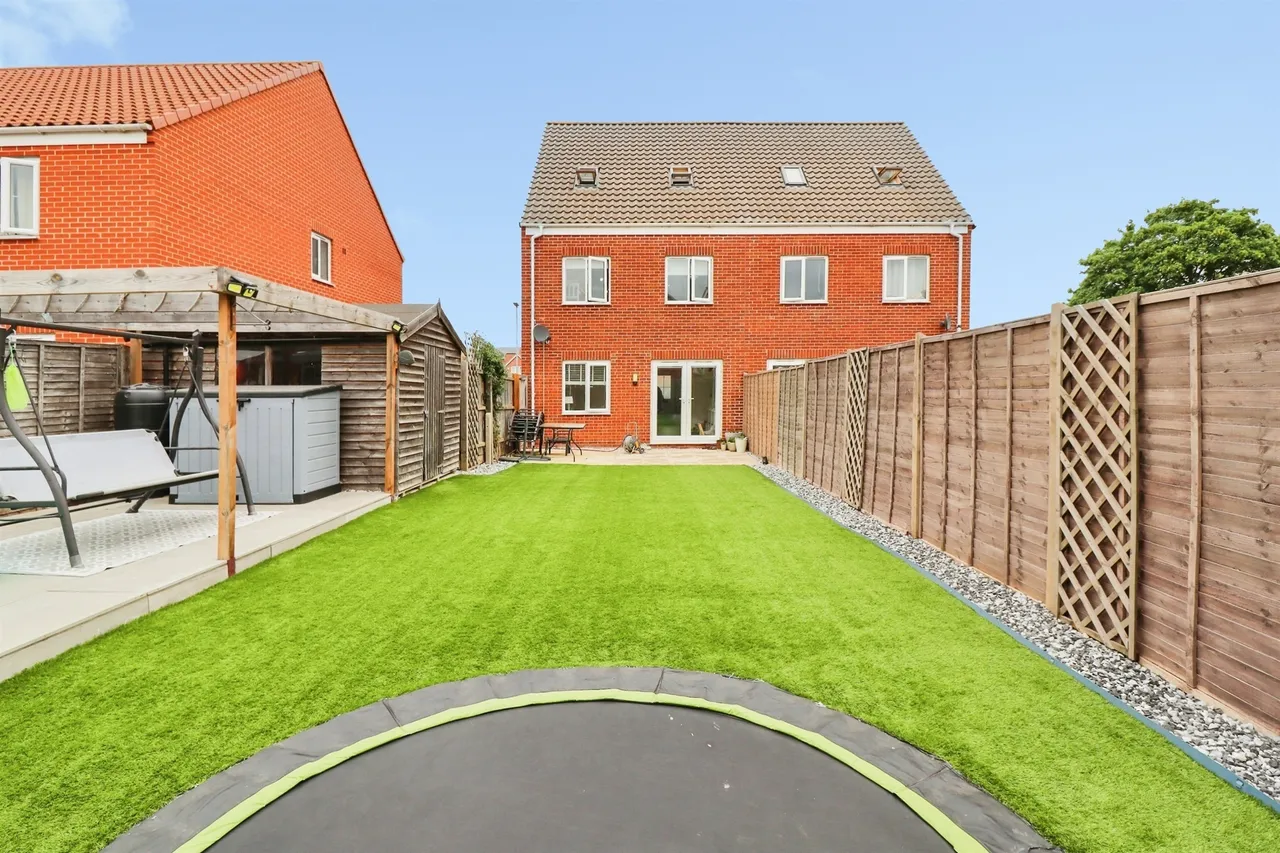 Smoke House View, Beck Row, Bury St. Edmunds, photo 7