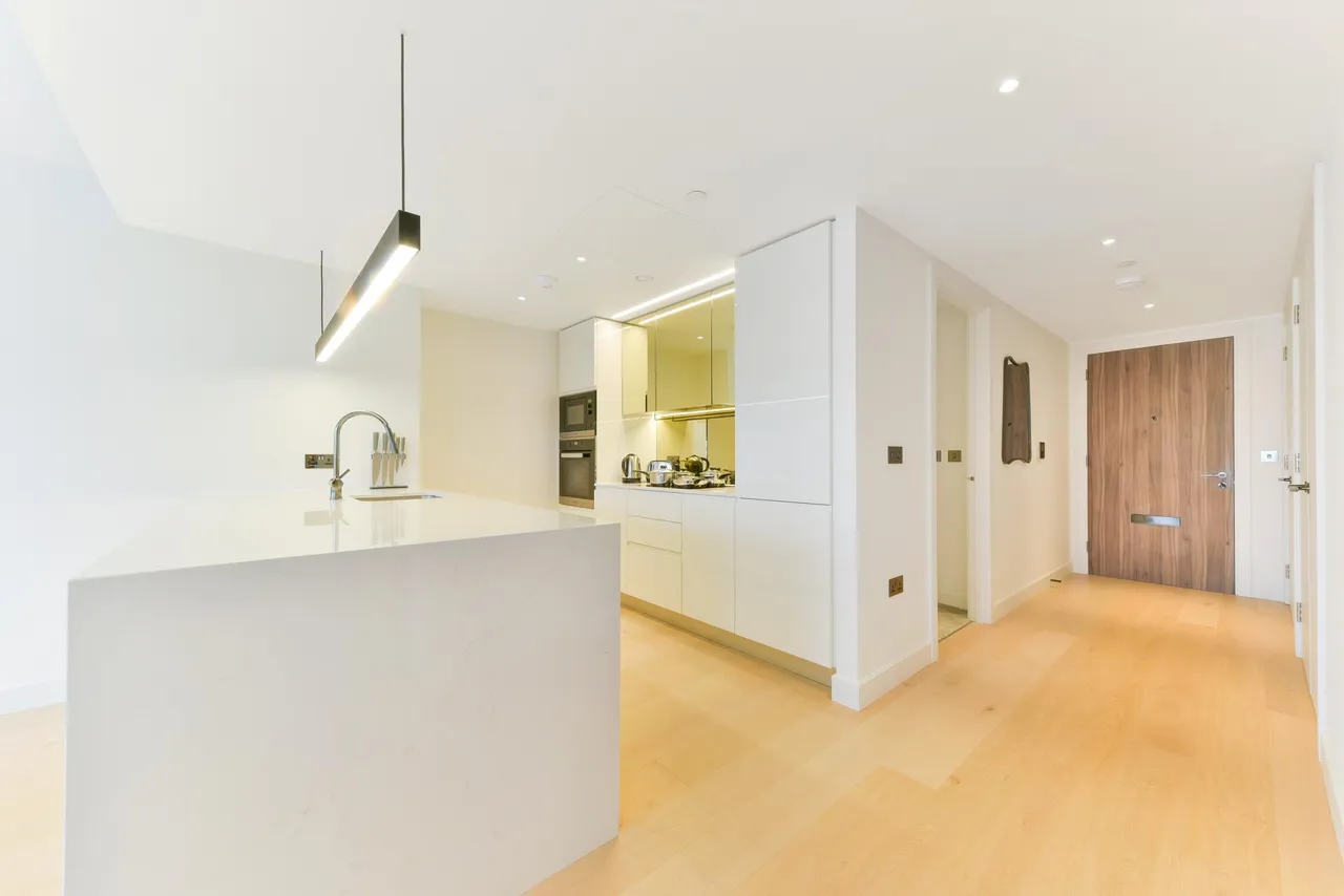 Lincoln Building, White City Living, W12, photo 7