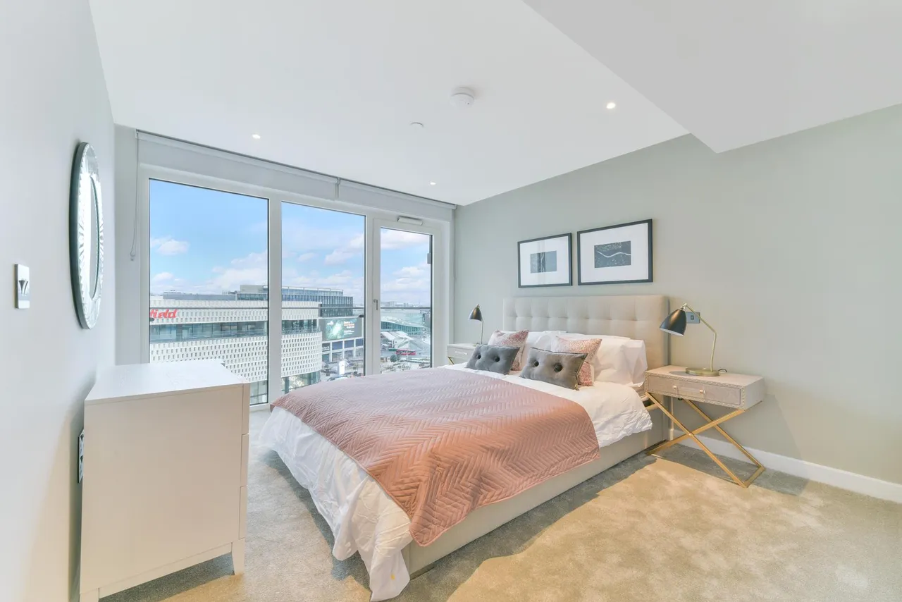 Lincoln Building, White City Living, W12, photo 3