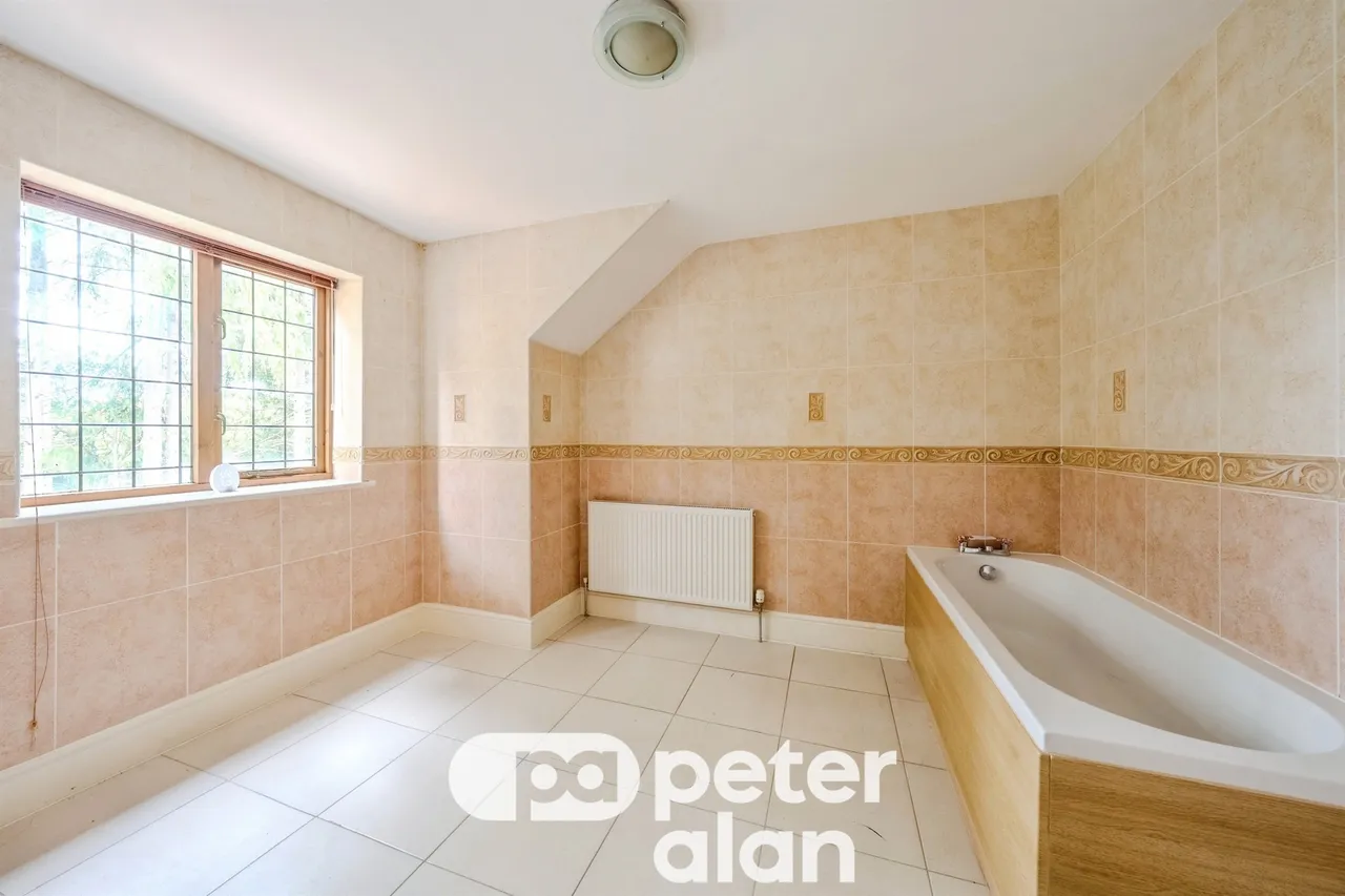 Old Langstone Court Road, Newport, NP18, photo 32