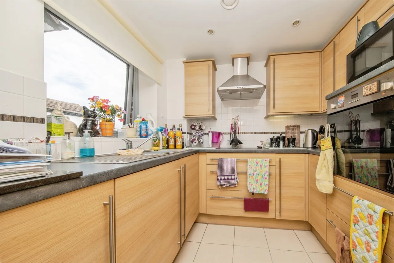 Carnarvon Road, Clacton-On-Sea, photo 4