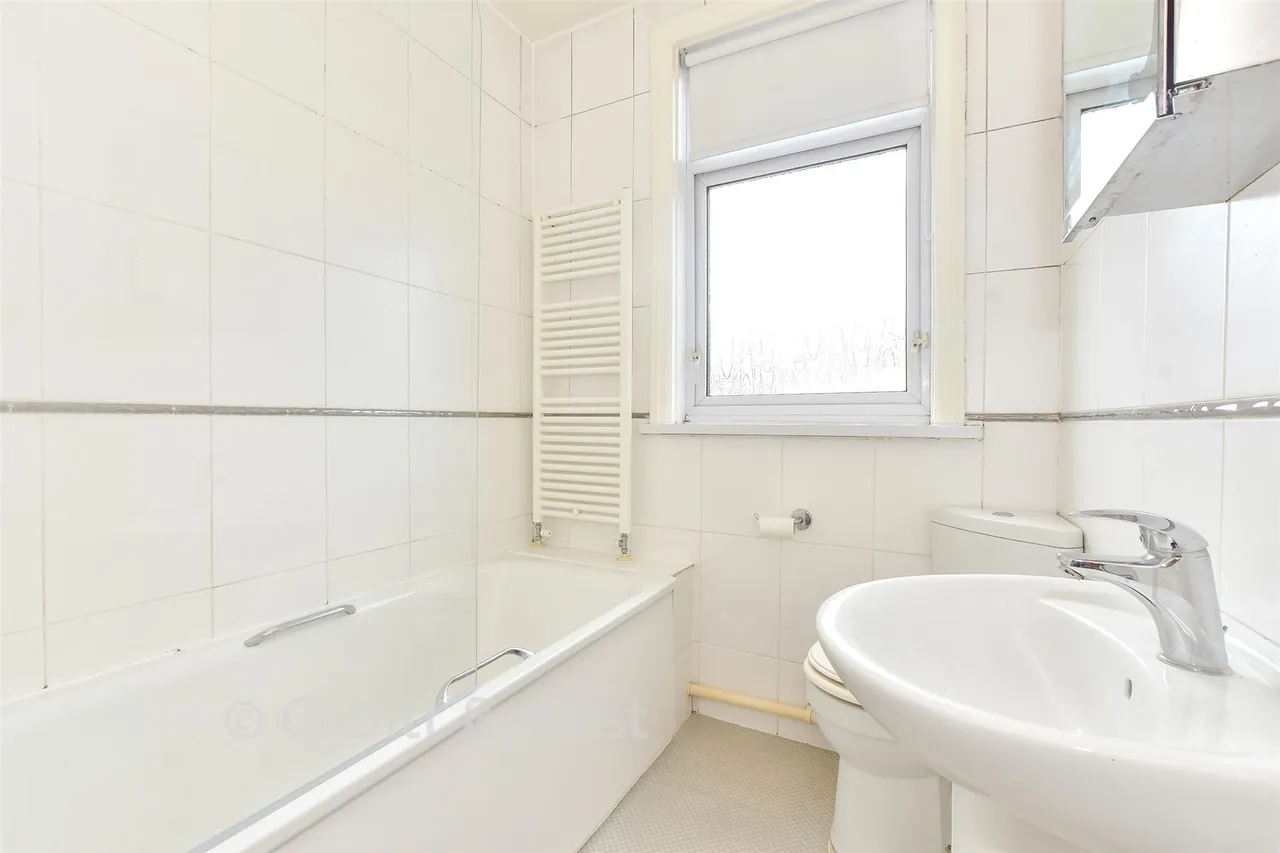 Inhurst Road, Portsmouth, PO2, photo 8