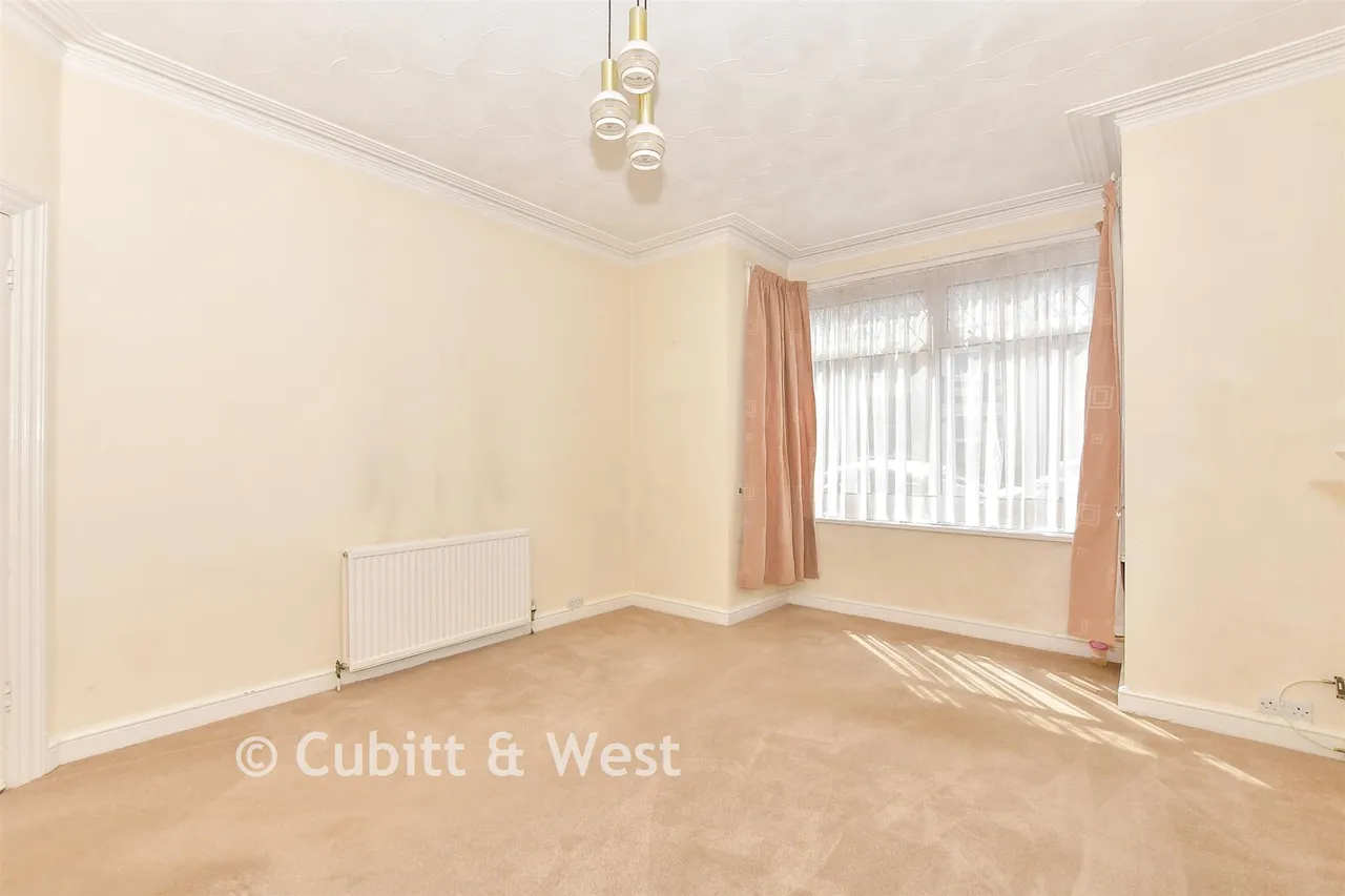 Inhurst Road, Portsmouth, PO2, photo 12