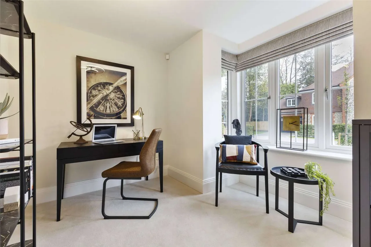 Hudson Gardens, Tower Road, Hindhead, Surrey, GU26 6SP, photo 6