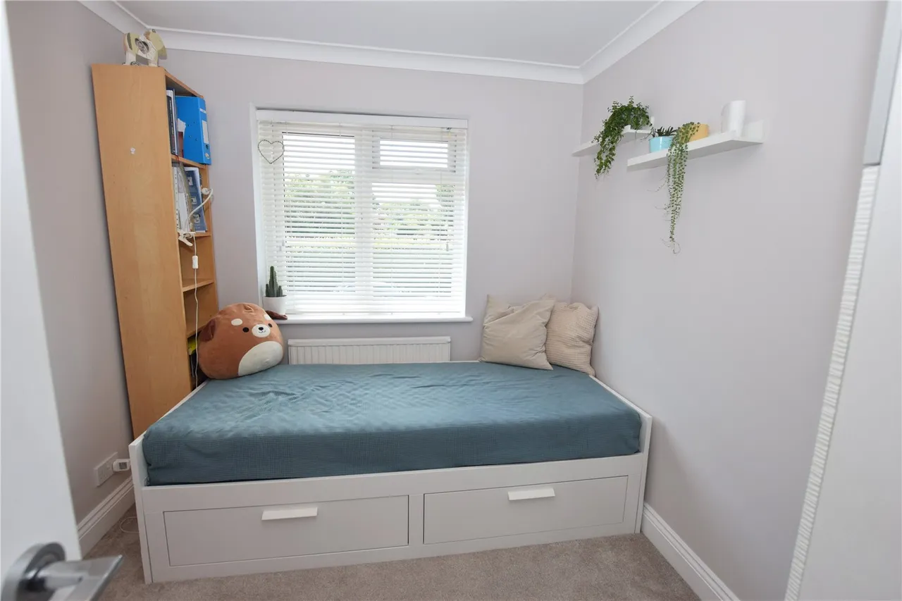 Horn Road, Farnborough, Hampshire, GU14 8RL, photo 11