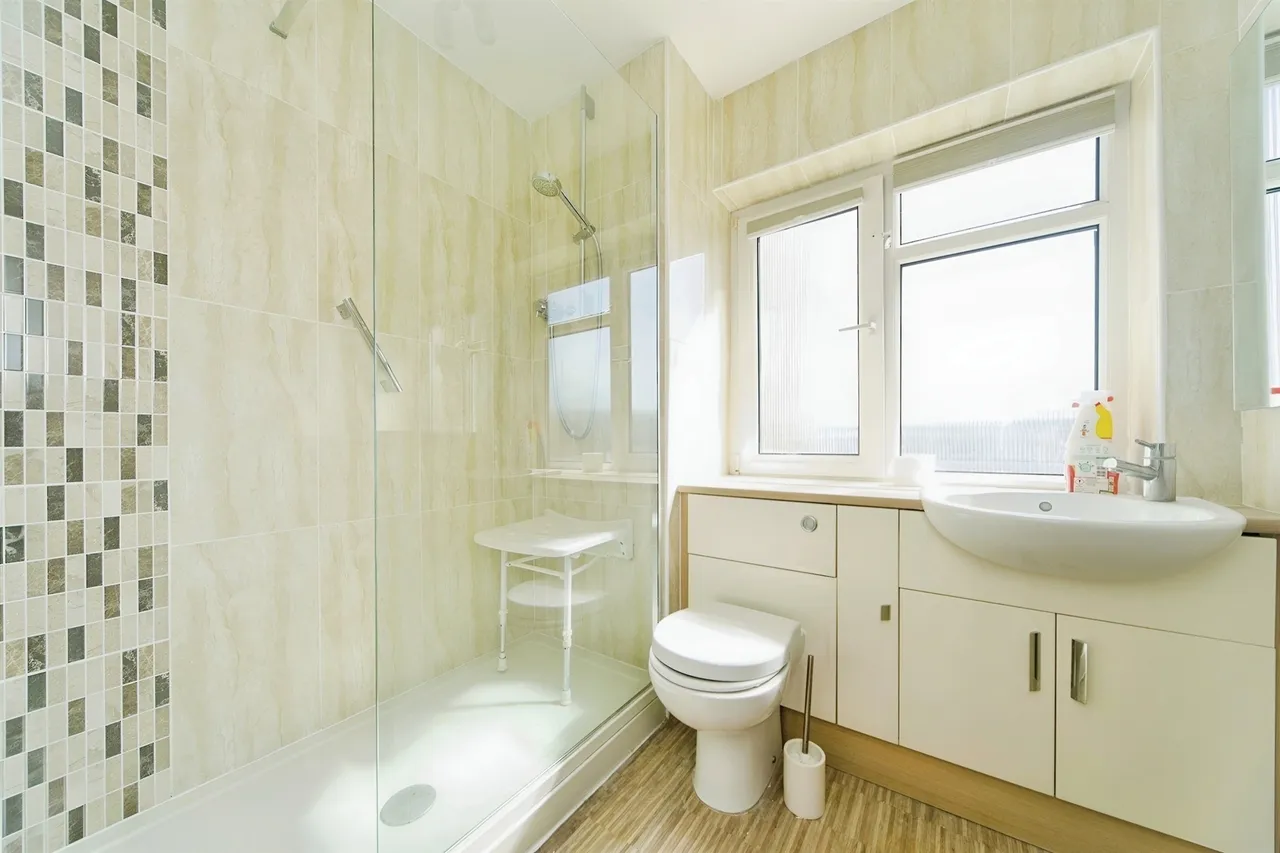Blackwater Road, Eastbourne, BN21, photo 12