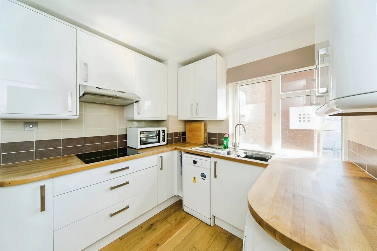 Blackwater Road, Eastbourne, BN21, photo 5