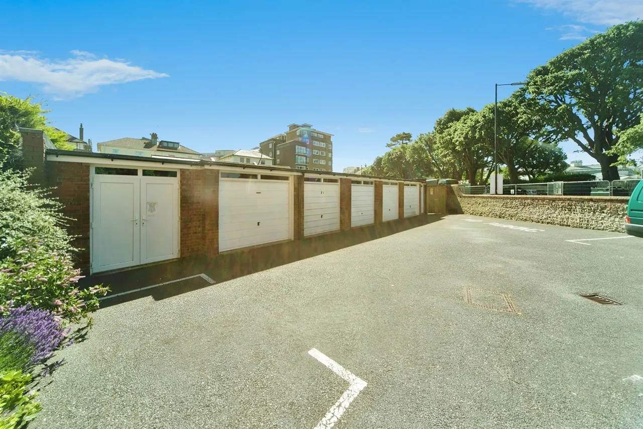 Blackwater Road, Eastbourne, BN21, photo 13