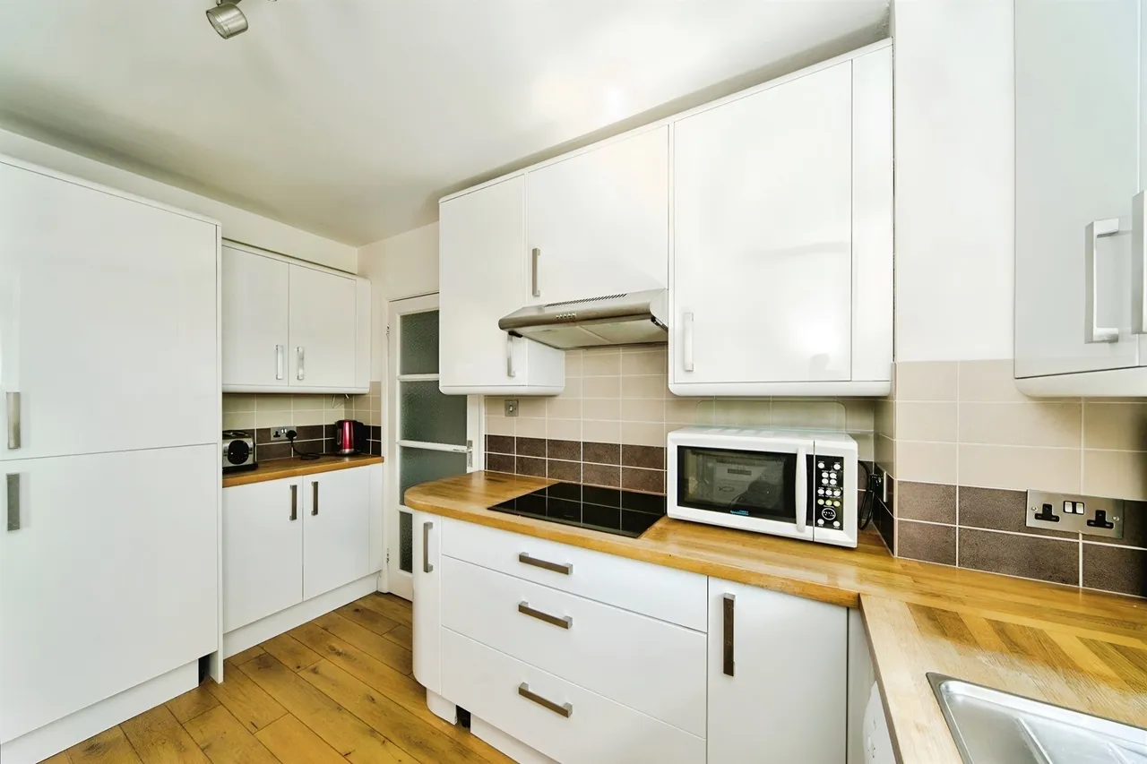 Blackwater Road, Eastbourne, BN21, photo 6