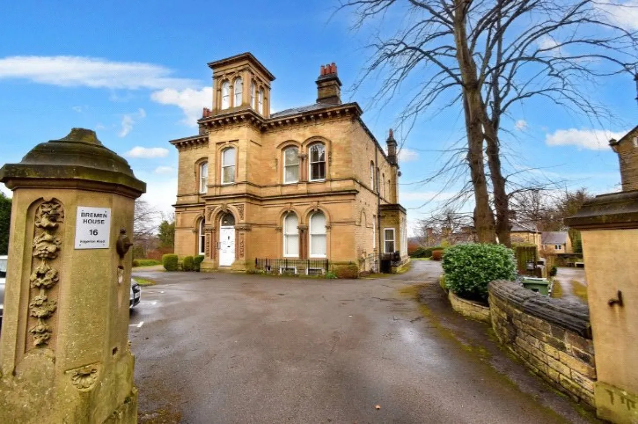 2 bed flat for sale, Edgerton Road, Huddersfield, HD1