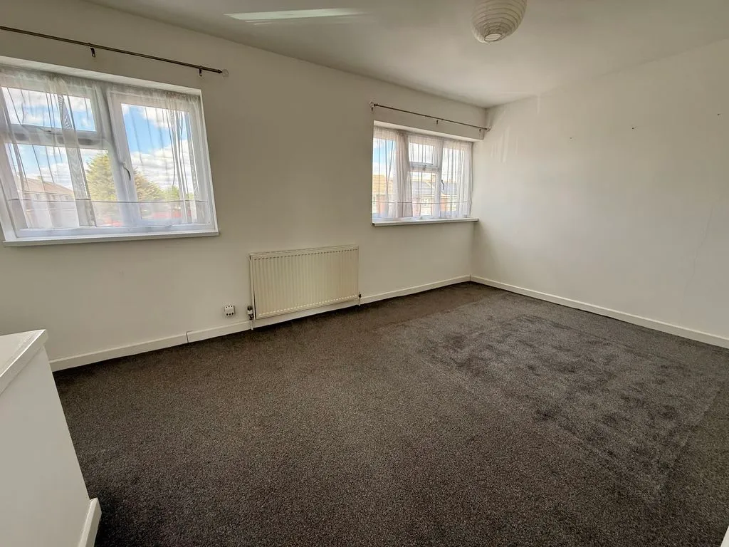 Tithe Farm Road, Houghton Regis, LU5, photo 6