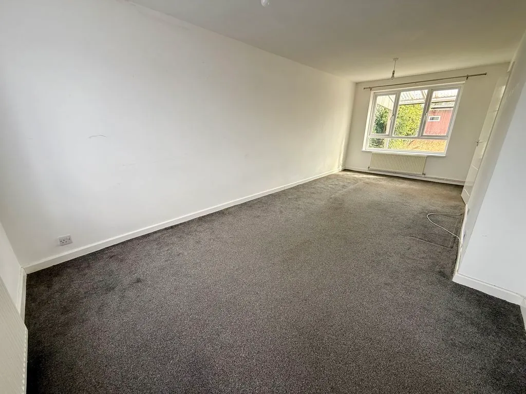 Tithe Farm Road, Houghton Regis, LU5, photo 3