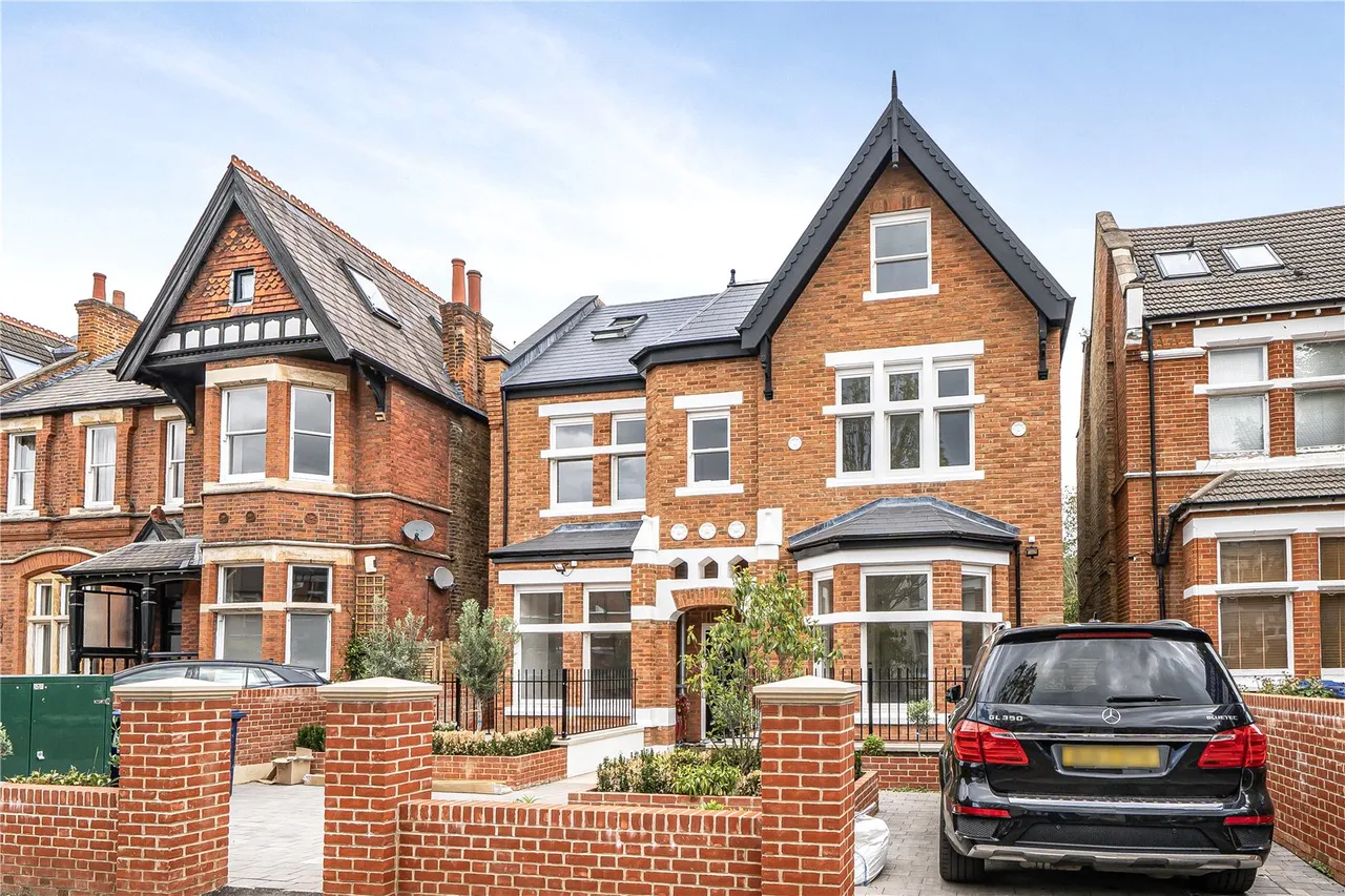 1 bed flat for sale, Gordon Road, London, W5