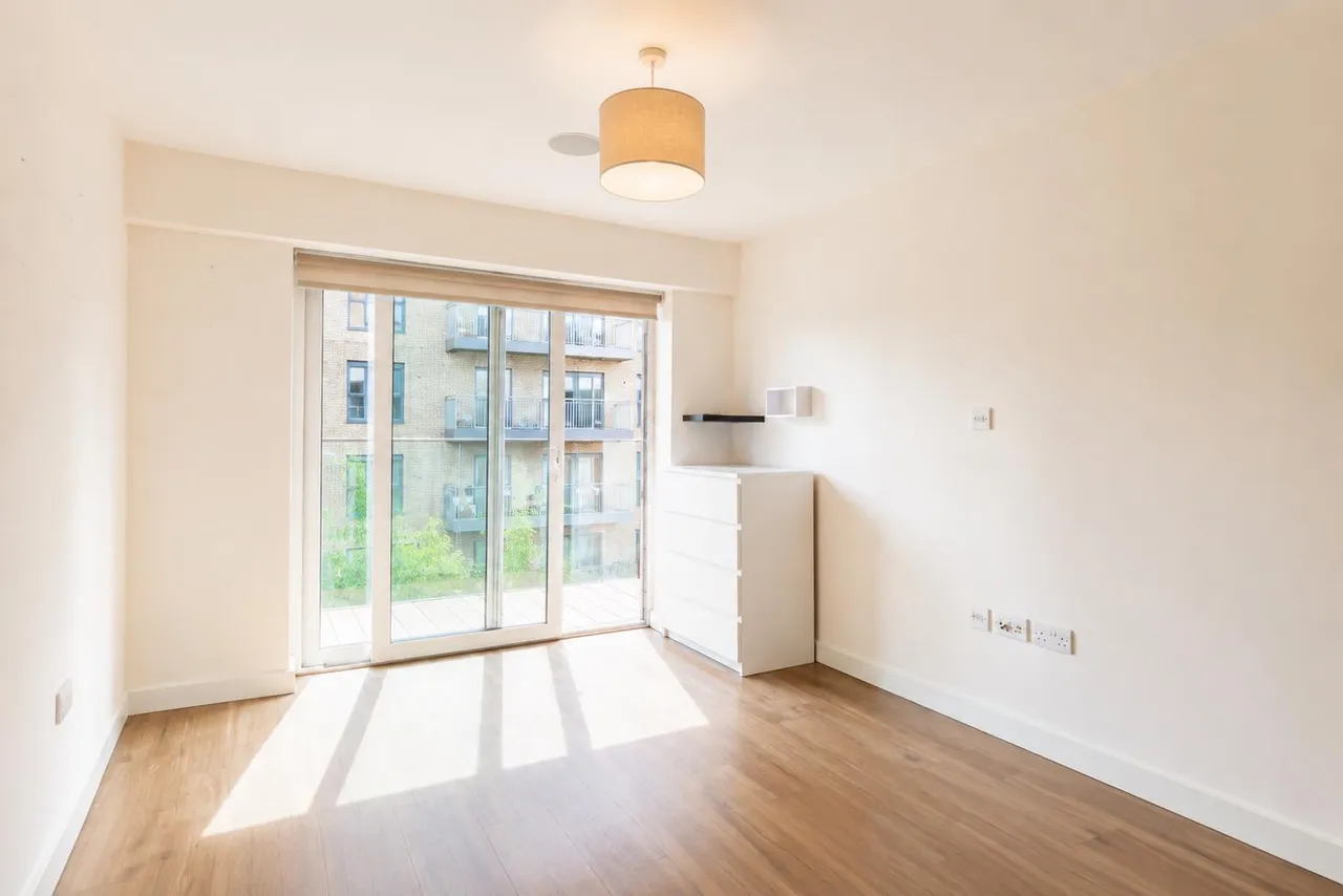 Empire House, East Drive, NW9, London, photo 9