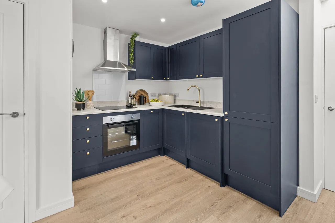 Boltro Road, Haywards Heath, RH16, photo 4