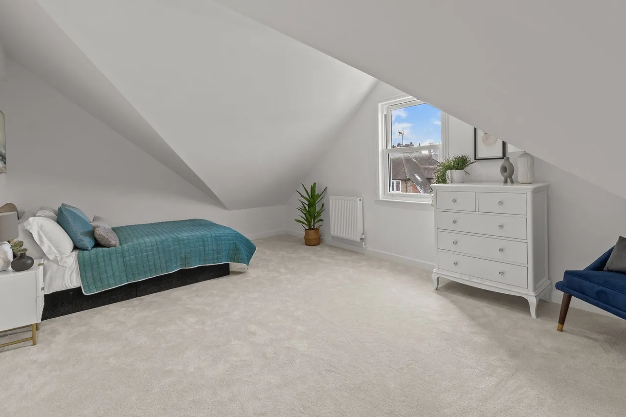 Boltro Road, Haywards Heath, RH16, photo 2