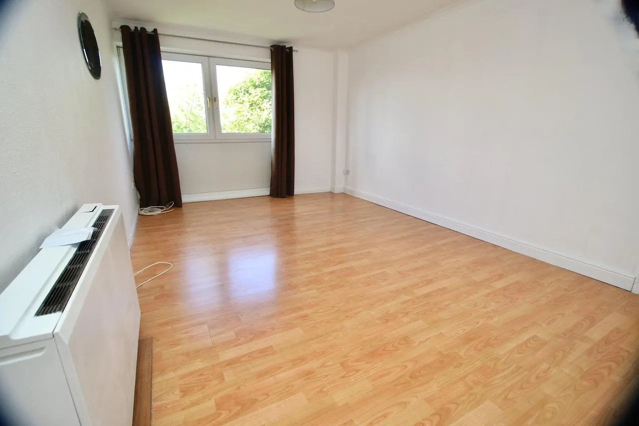 Glenacre Road, Cumbernauld, G67 2NU, photo 3