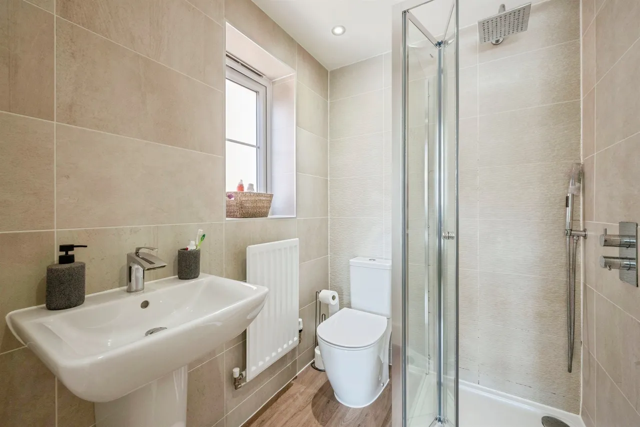 Ceramia Court, Goldthorpe, S63, photo 12