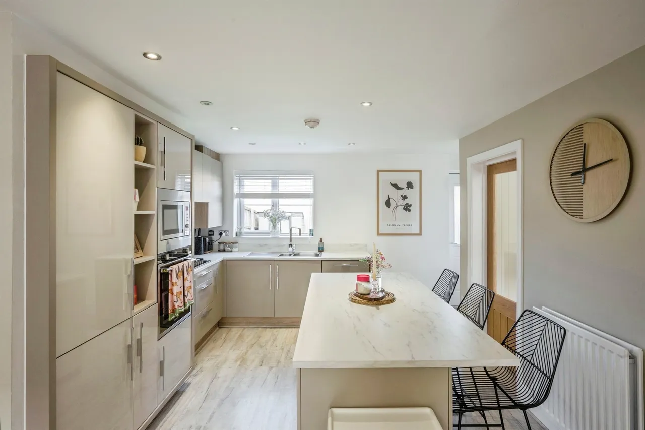 Ceramia Court, Goldthorpe, S63, photo 7