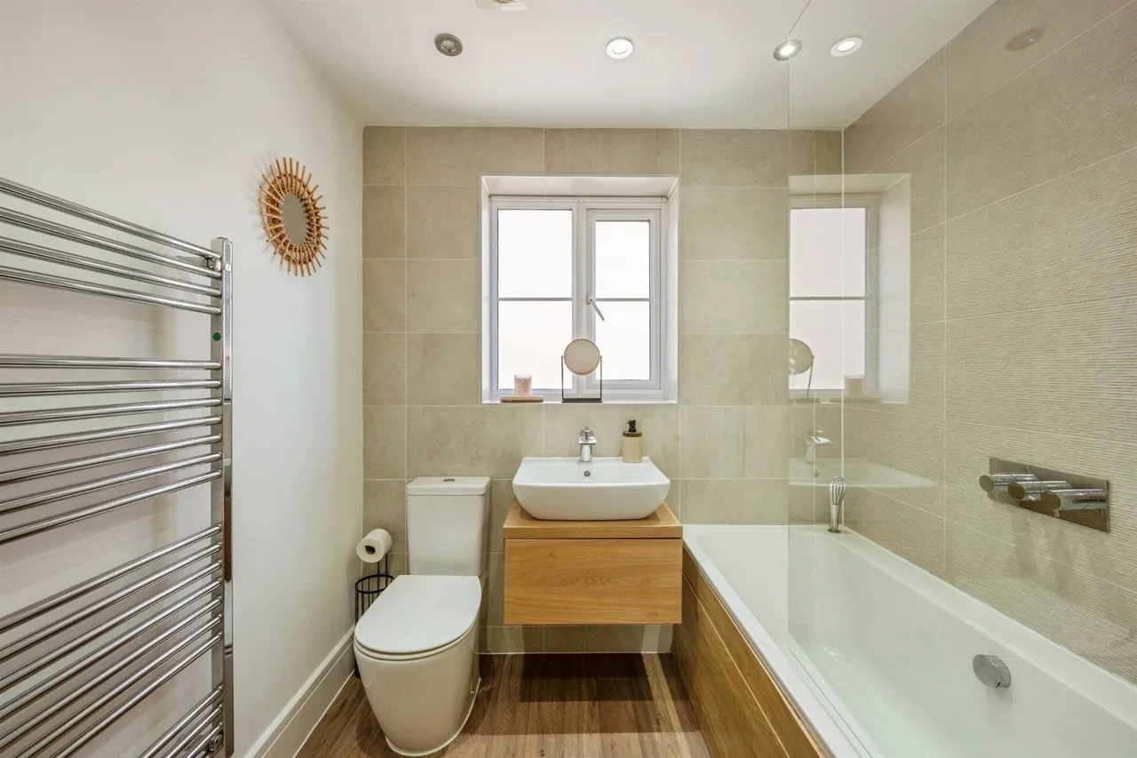 Ceramia Court, Goldthorpe, S63, photo 17