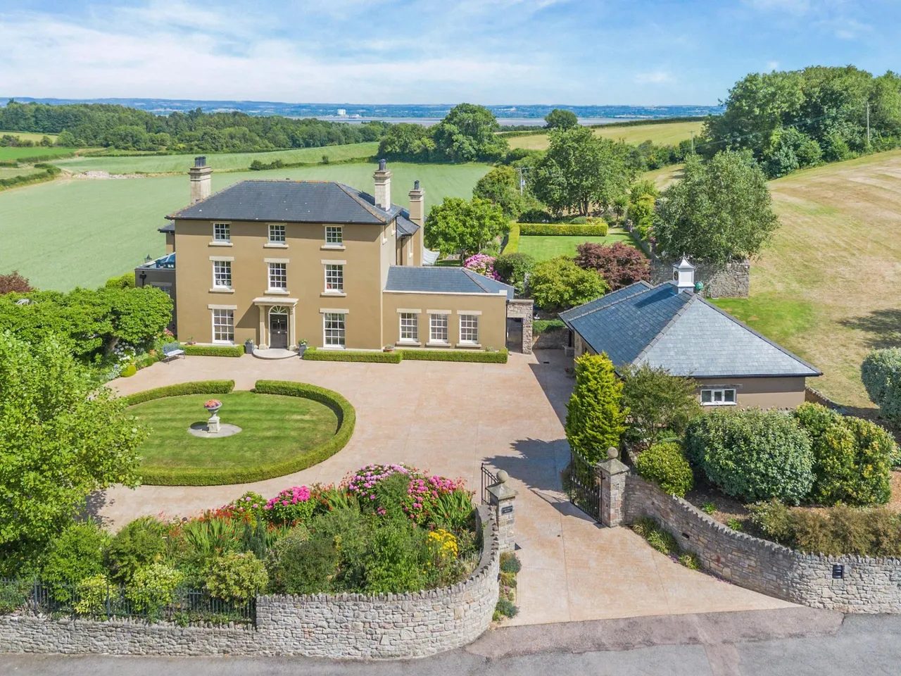 5 bed house for sale, Stoulgrove Lane, Woodcroft, NP16