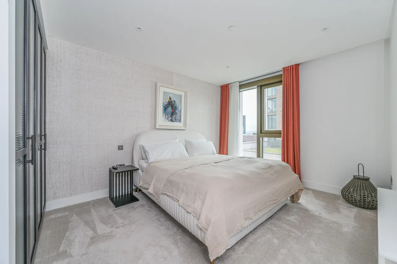 London, SW11, photo 16