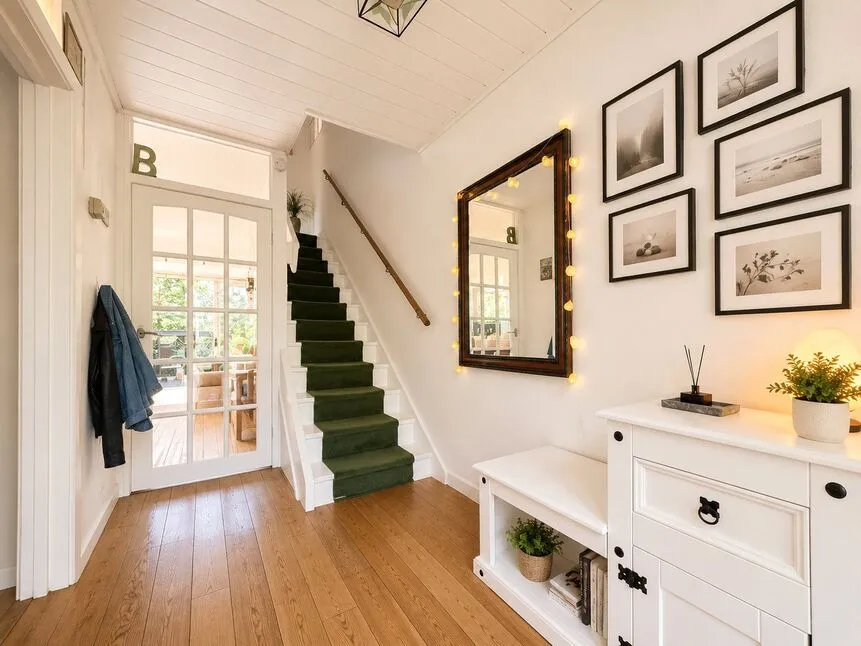 Court Road, London, SE9, photo 2