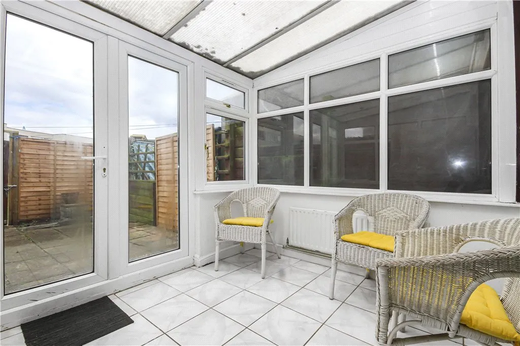 Gale Close, Mitcham, CR4, photo 16